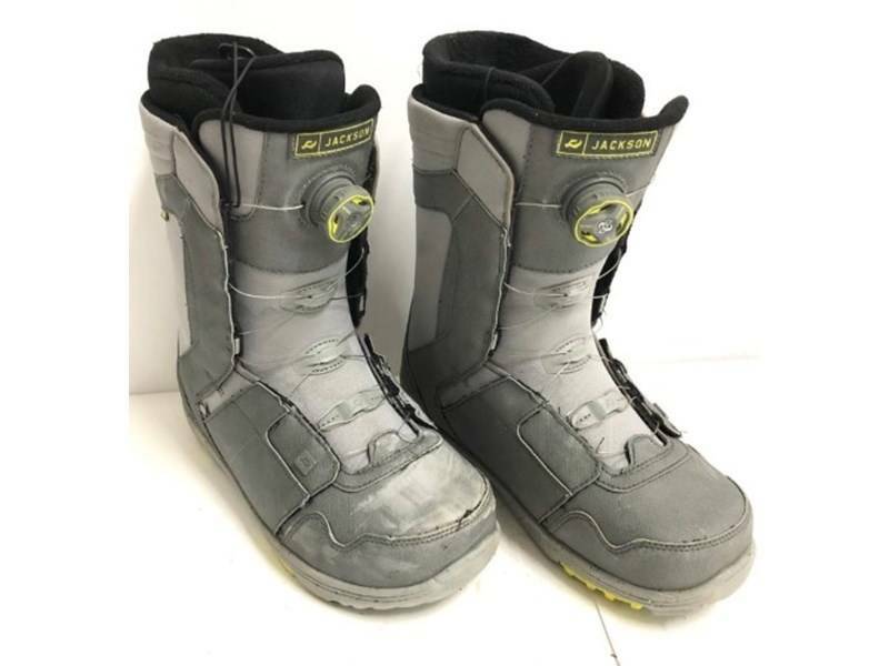 gumtree snowboard boots